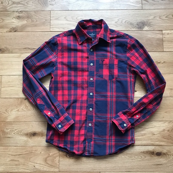 American Eagle fennel Plaid shirt navy blue red